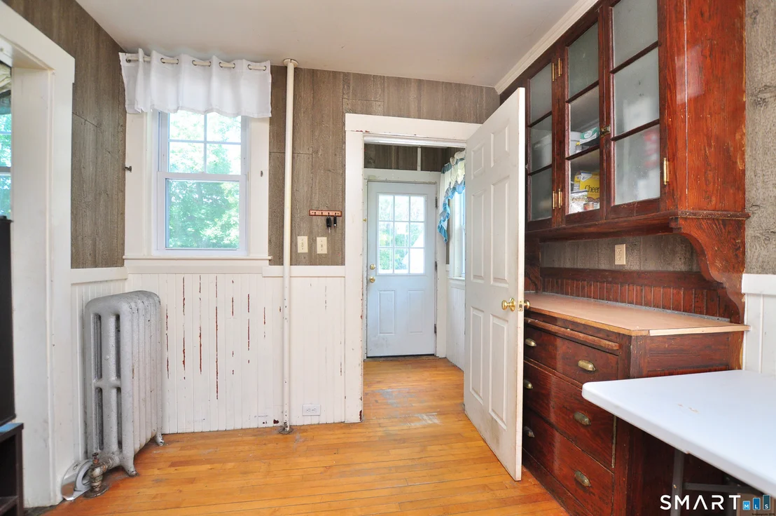 Photo of 609 Norwich Road
