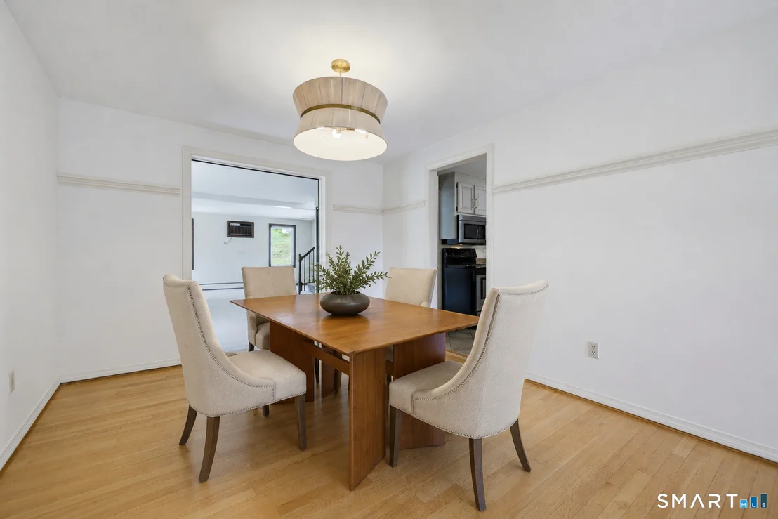 Photo of 17 Riverside Drive