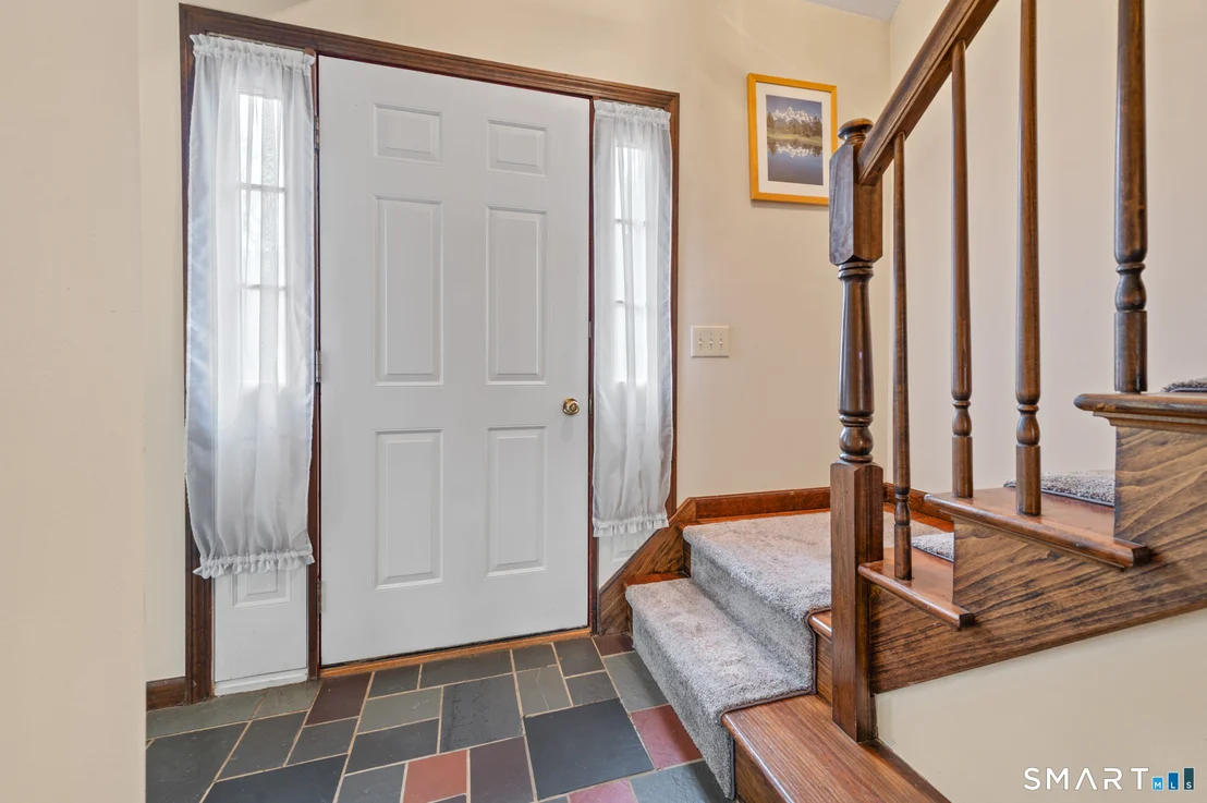 Photo of 31 Uncas Drive