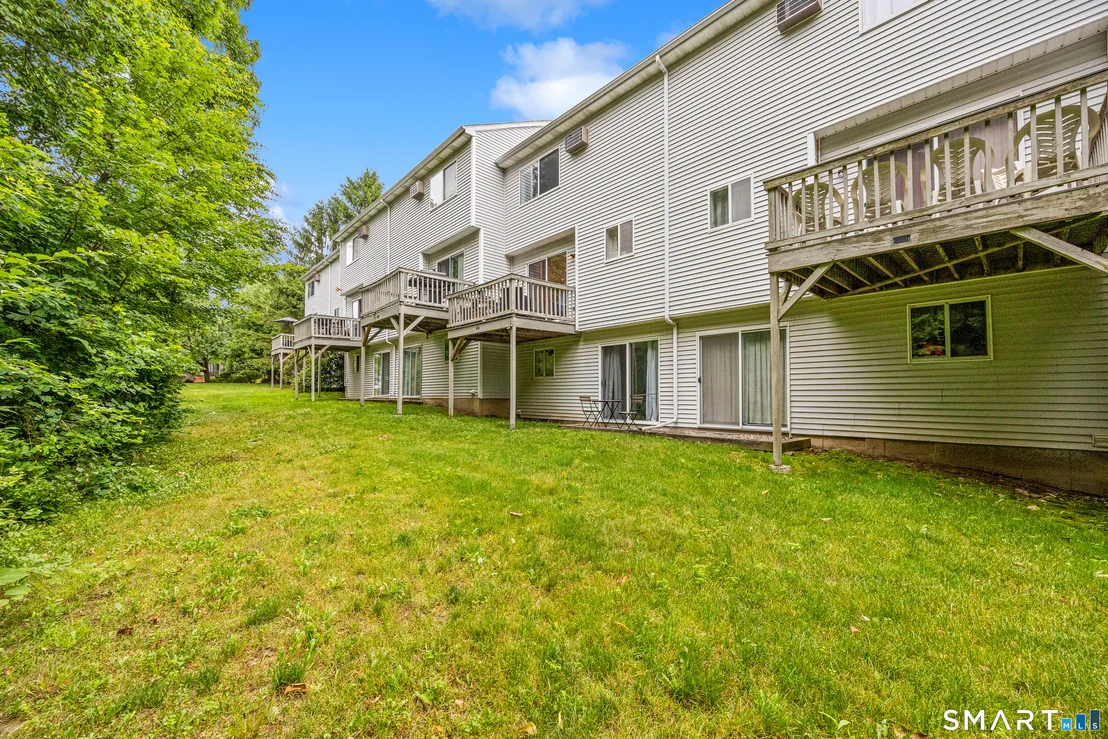 Photo of Unit 41D at 925 Oronoke Road