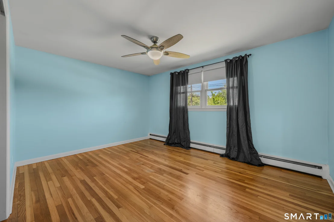 Photo of 26 Lamphere Road