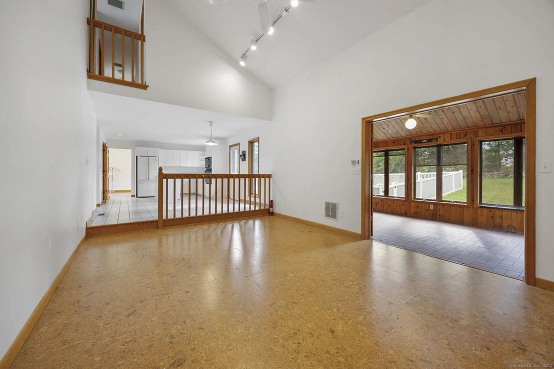 Photo of 405 Neill Drive