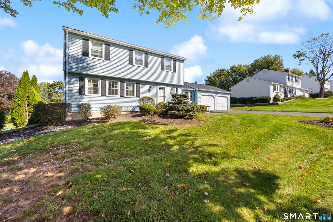 Photo of 450 Cardinal Lane