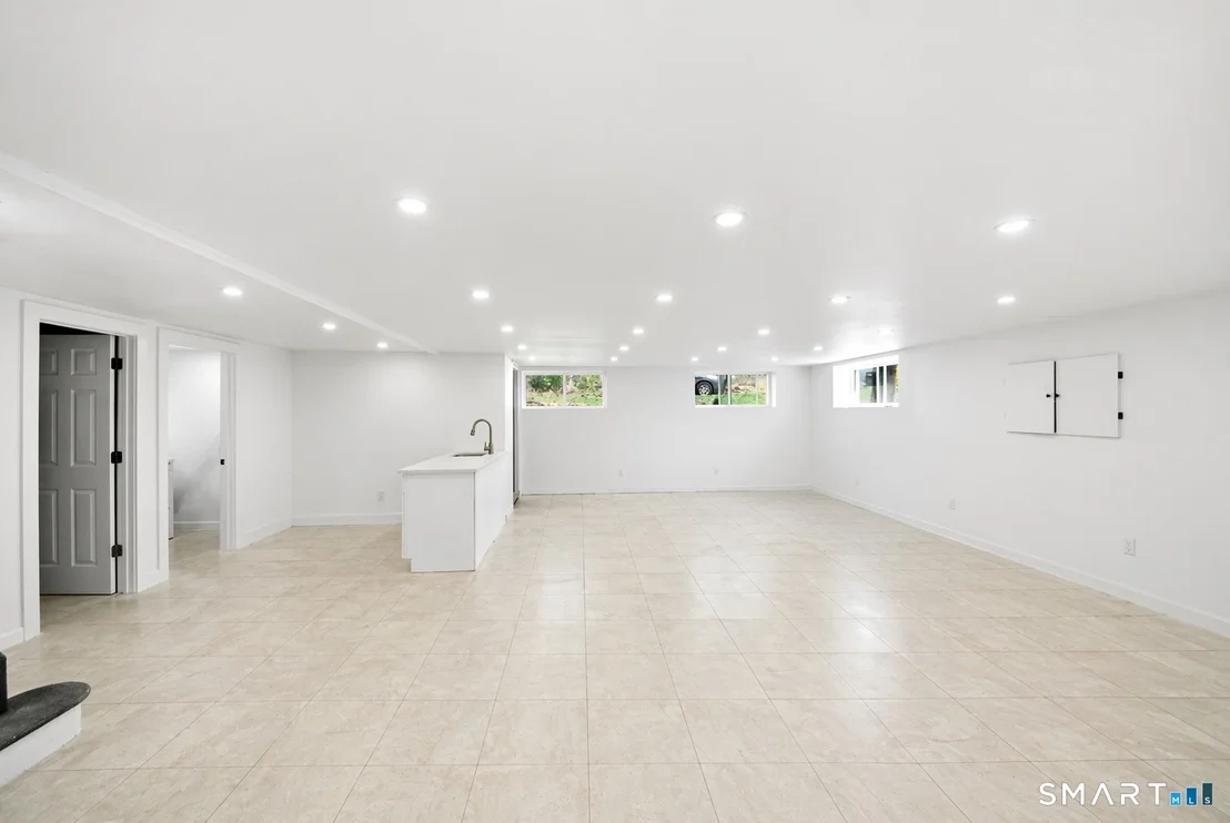 Photo of 12 Darien Road