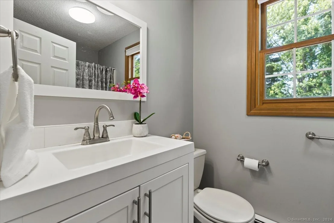 Photo of 461 Addison Road