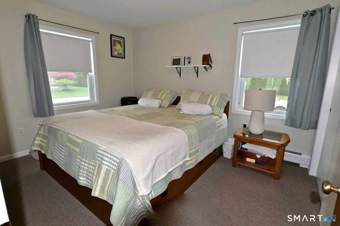 Photo of 8 Dean Drive