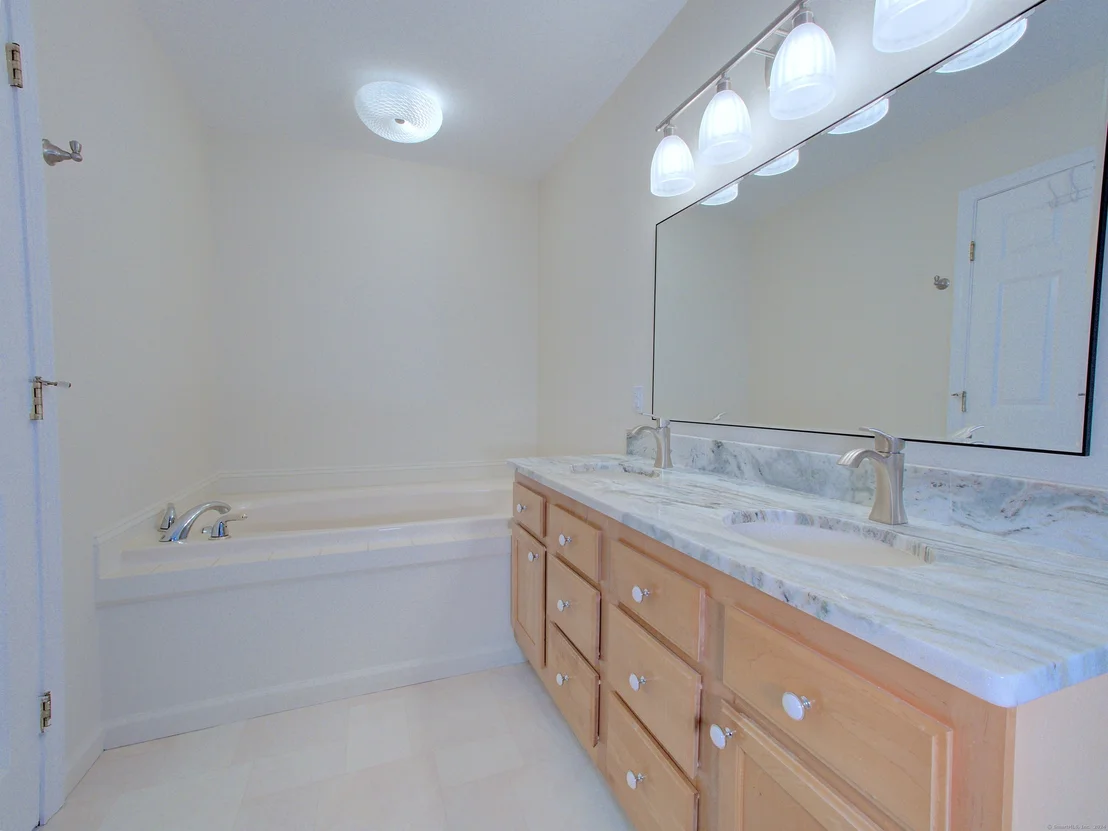 Photo of 115 Spring Wood Lane