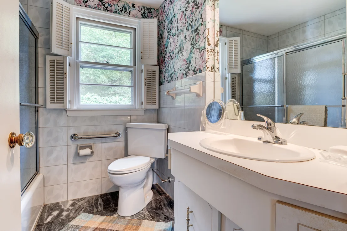 Photo of 244 Pineridge Road