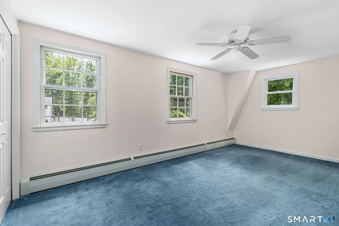 Photo of 38 Oak Ridge Drive