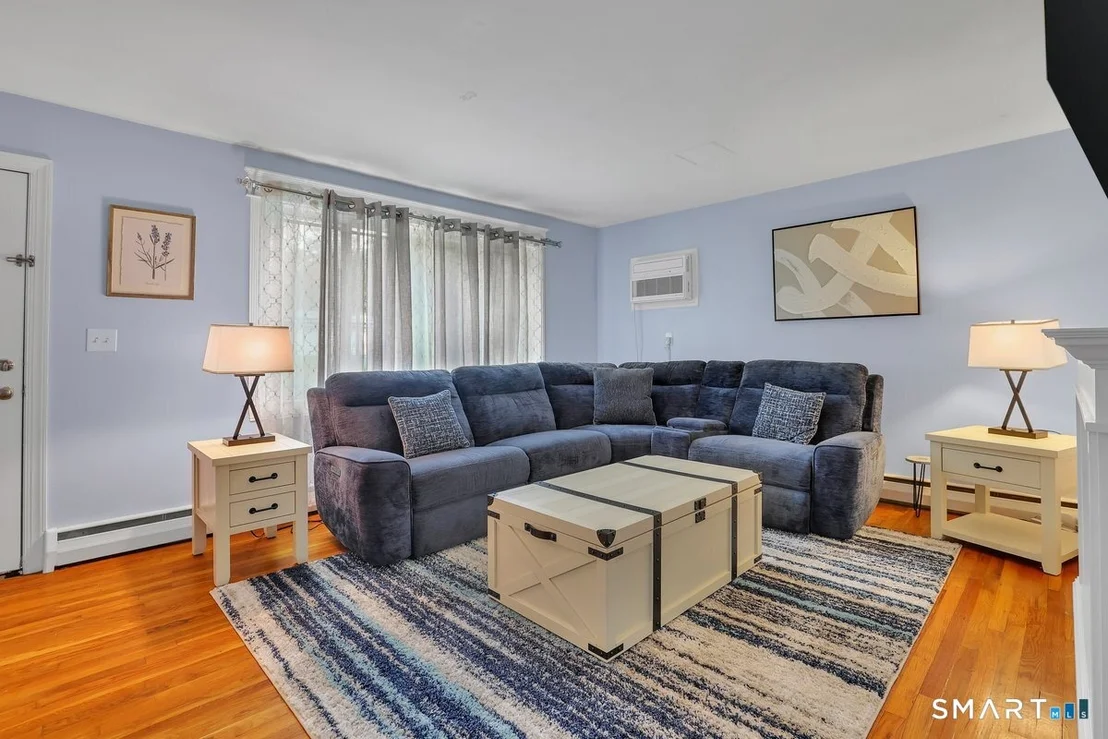 Photo of 25 Pine Tree Lane