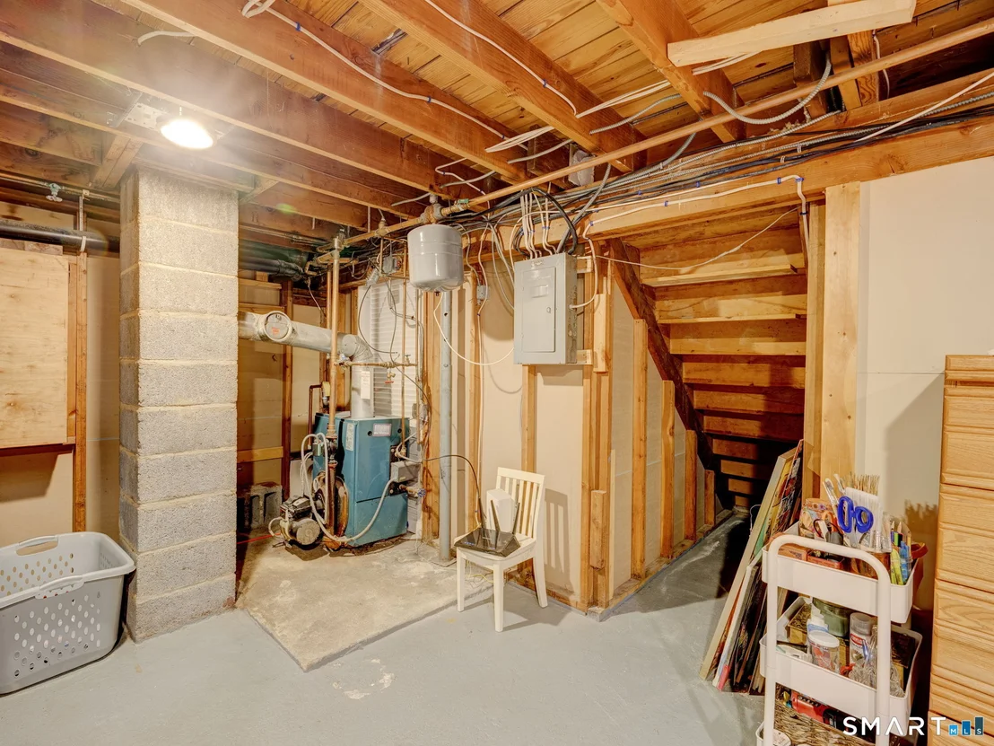 Photo of 887 Spindle Hill Road
