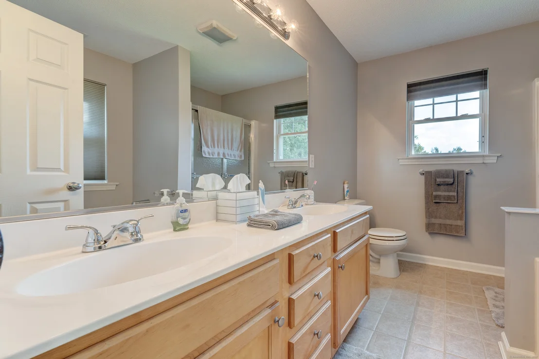 Photo of 142 Clearview Avenue