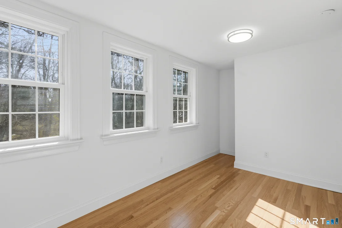 Photo of 395 Cross Hill Road