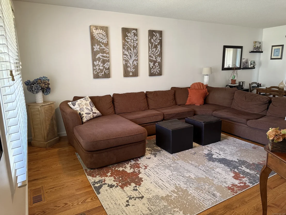 Photo of 19 Wagon Trail
