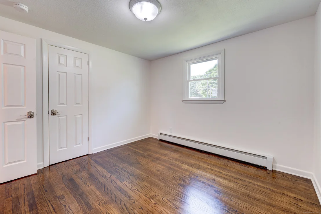 Photo of 586 Charles Street