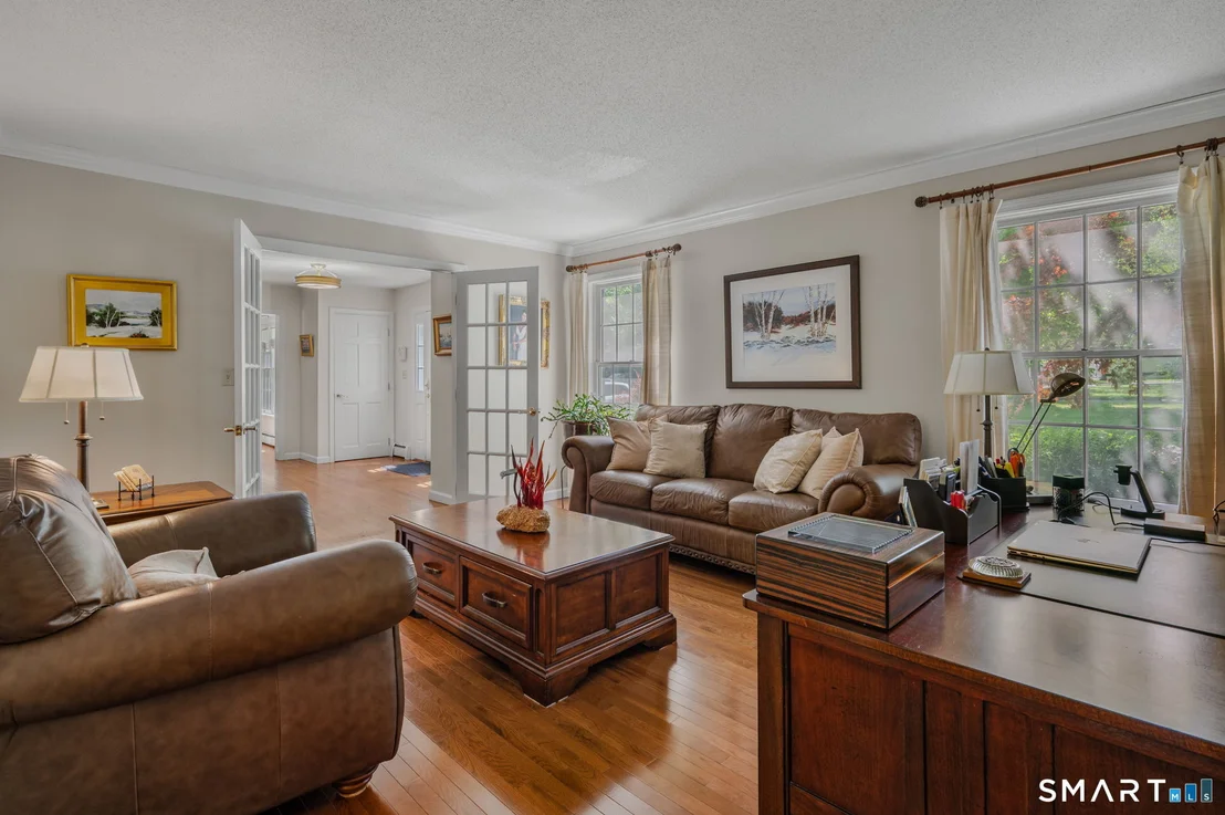 Photo of 10 Whitman Lane