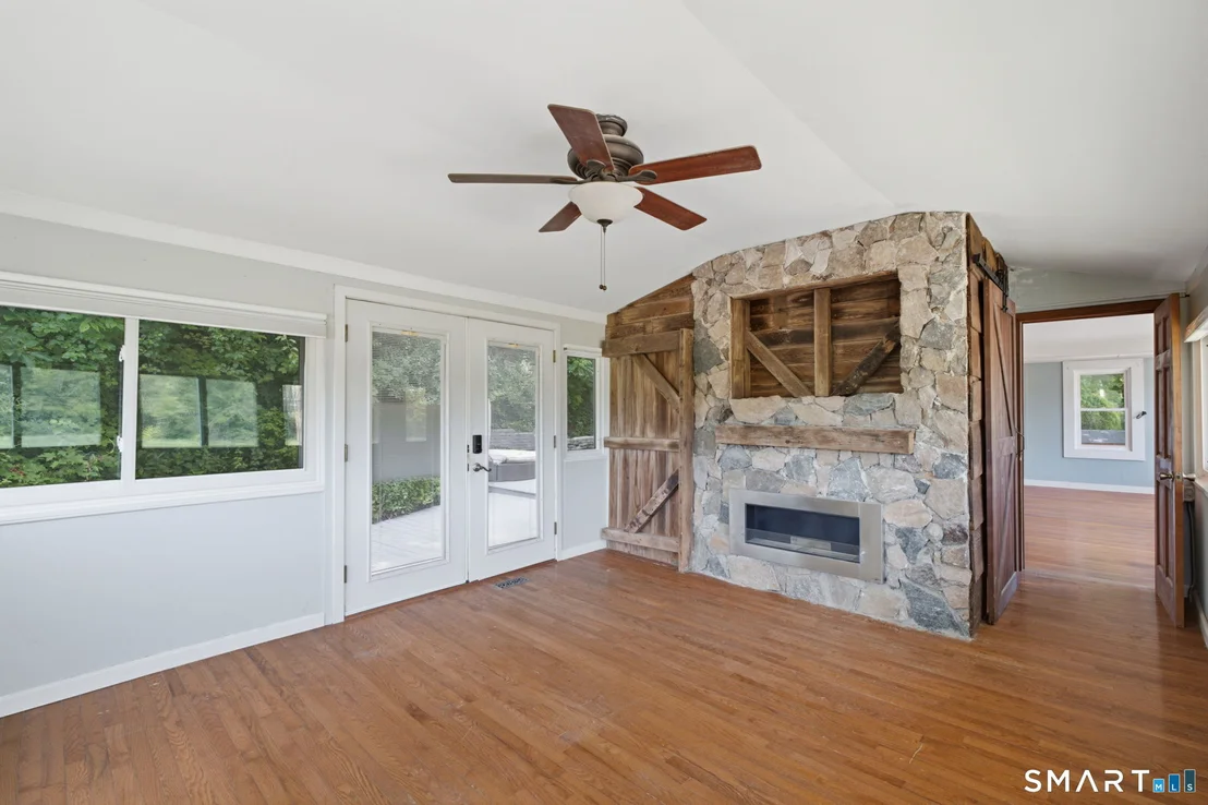 Photo of 3198 Durham Road
