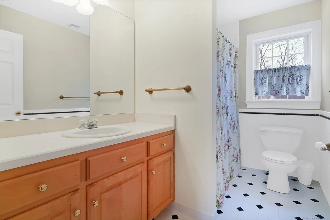 Photo of 60 Fox Ridge Lane