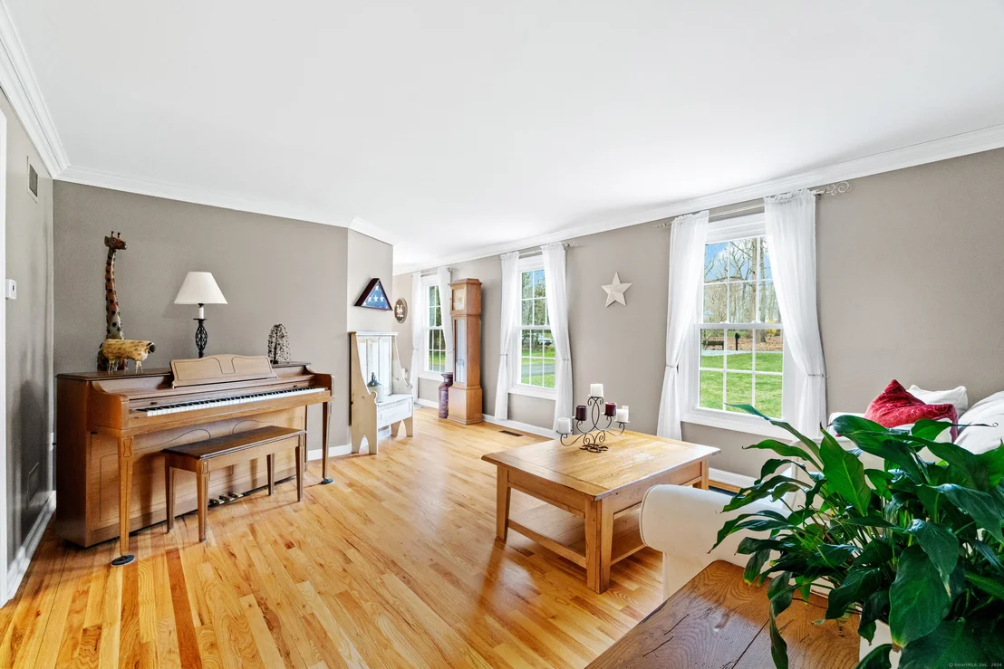 Photo of 25 Laurelwood Drive