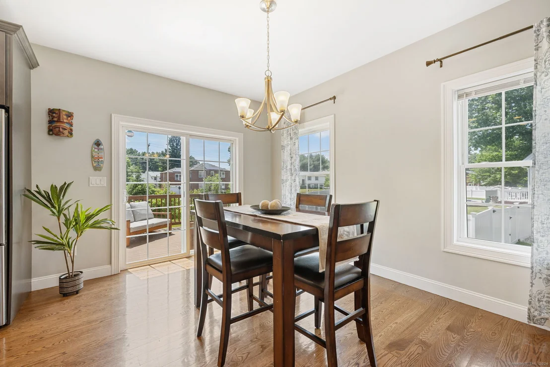 Photo of 8 River Road