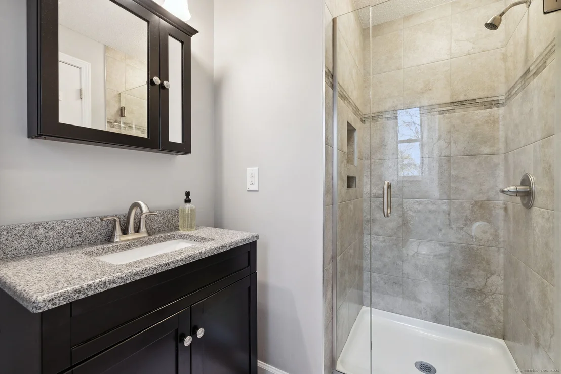 Photo of 74 Ledgecrest Terrace