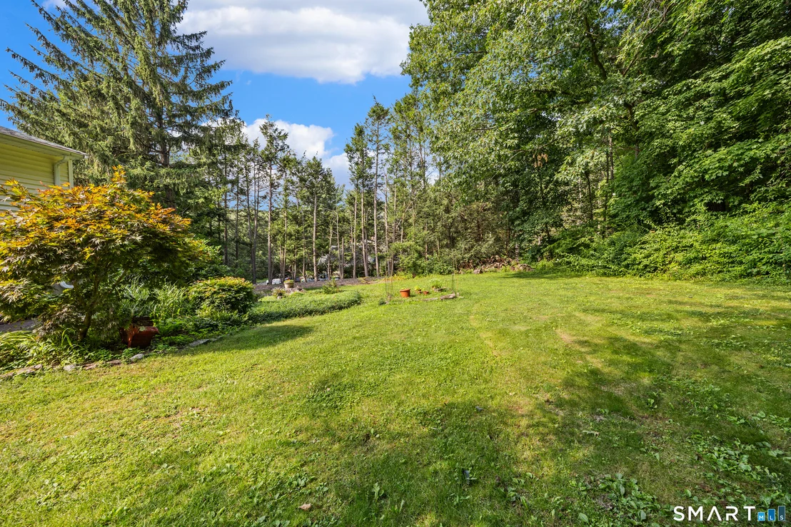 Photo of 44 Williamsburg Drive