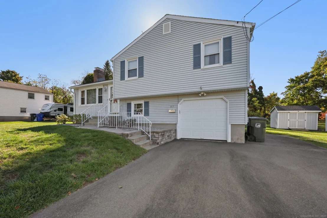 Photo of 57 Stonehedge Drive