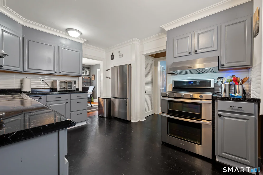 Photo of 32 Burr Avenue
