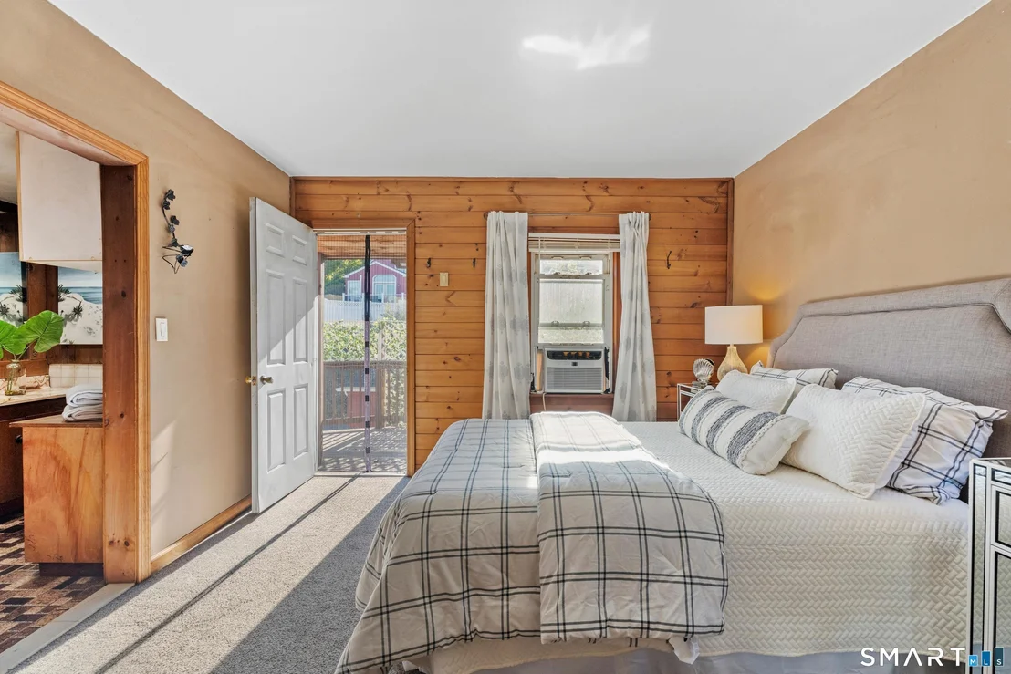 Photo of 112 Howe Avenue