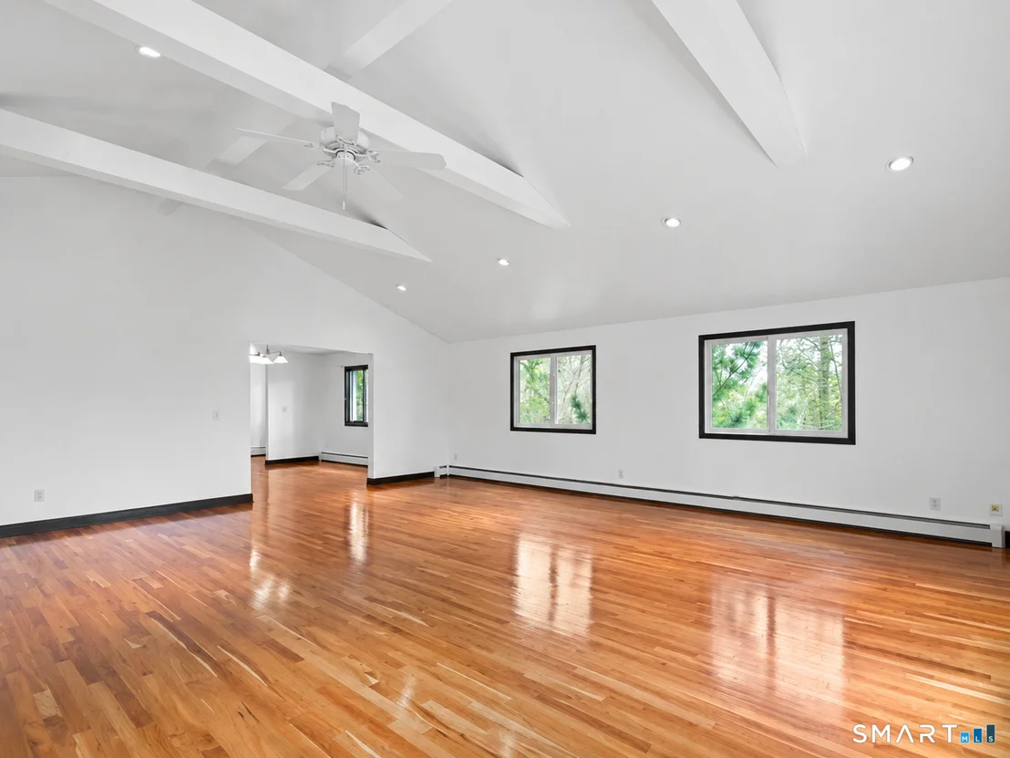 Photo of 132 Hickory Lane
