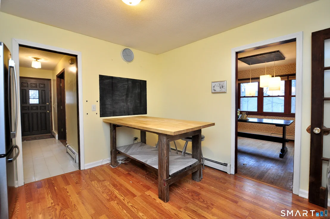 Photo of 121 Wedgewood Drive