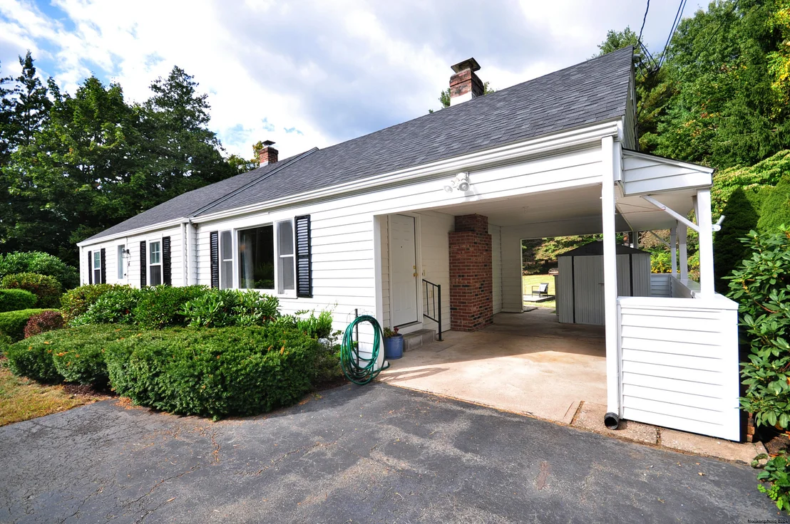 Photo of 6 Spring Glen Drive