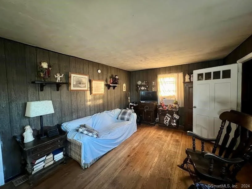 Photo of 294 Hooker Road