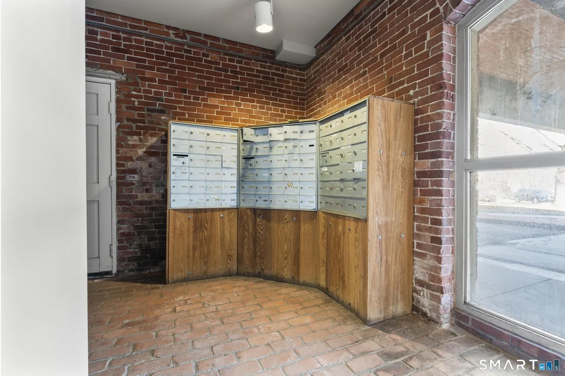 Photo of Unit 417 at 92 Main Street