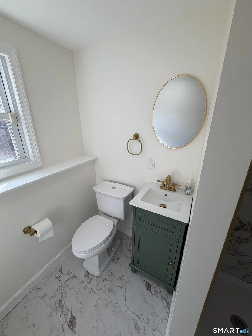 Photo of 39 Hemlock Road