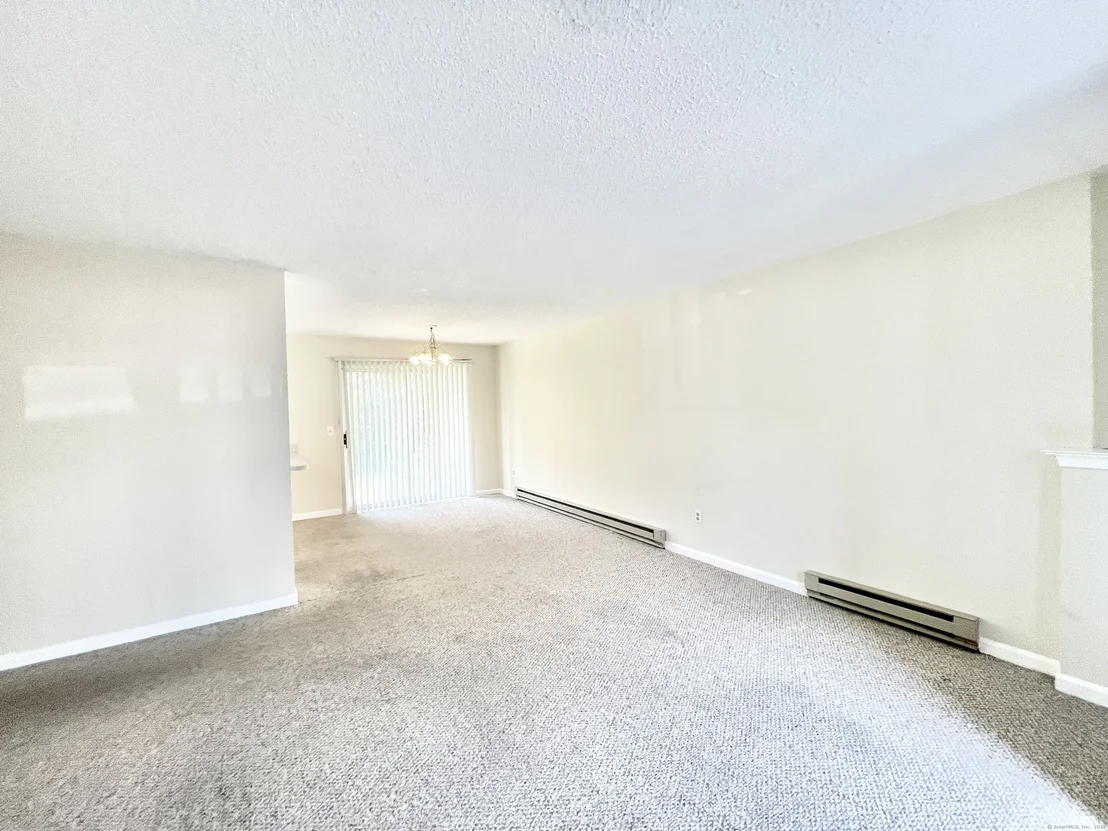 Photo of Unit 34D at 925 Oronoke Road