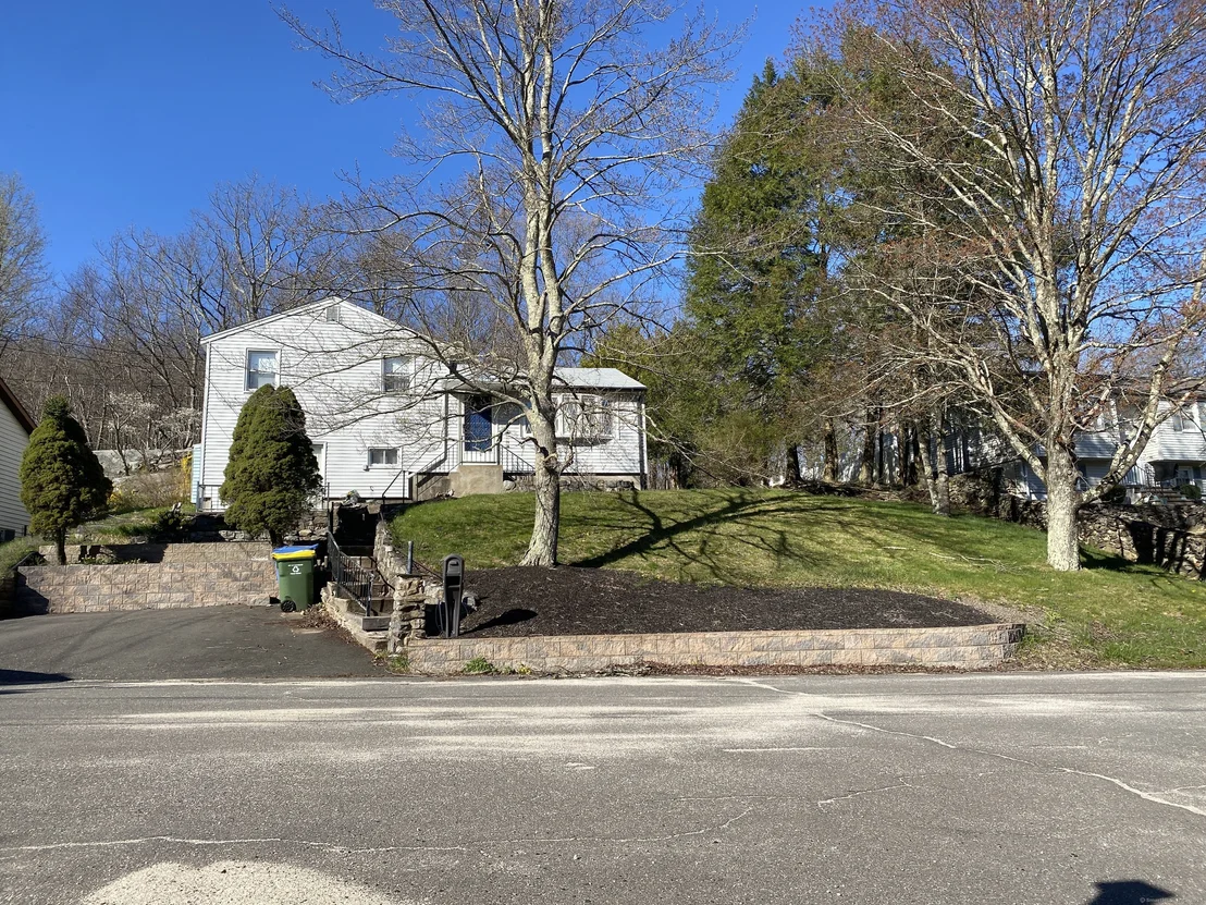 Photo of 186 Devonwood Drive