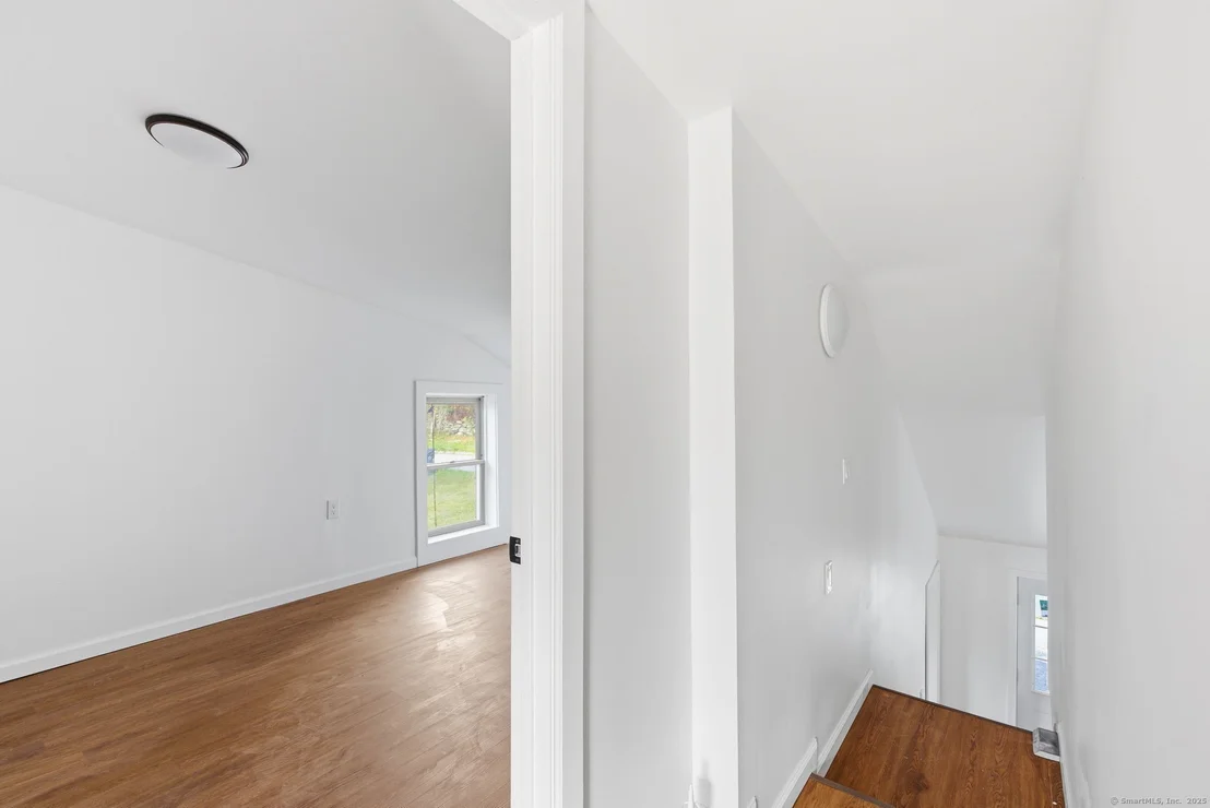 Photo of 18 Pautipaug Hill Road