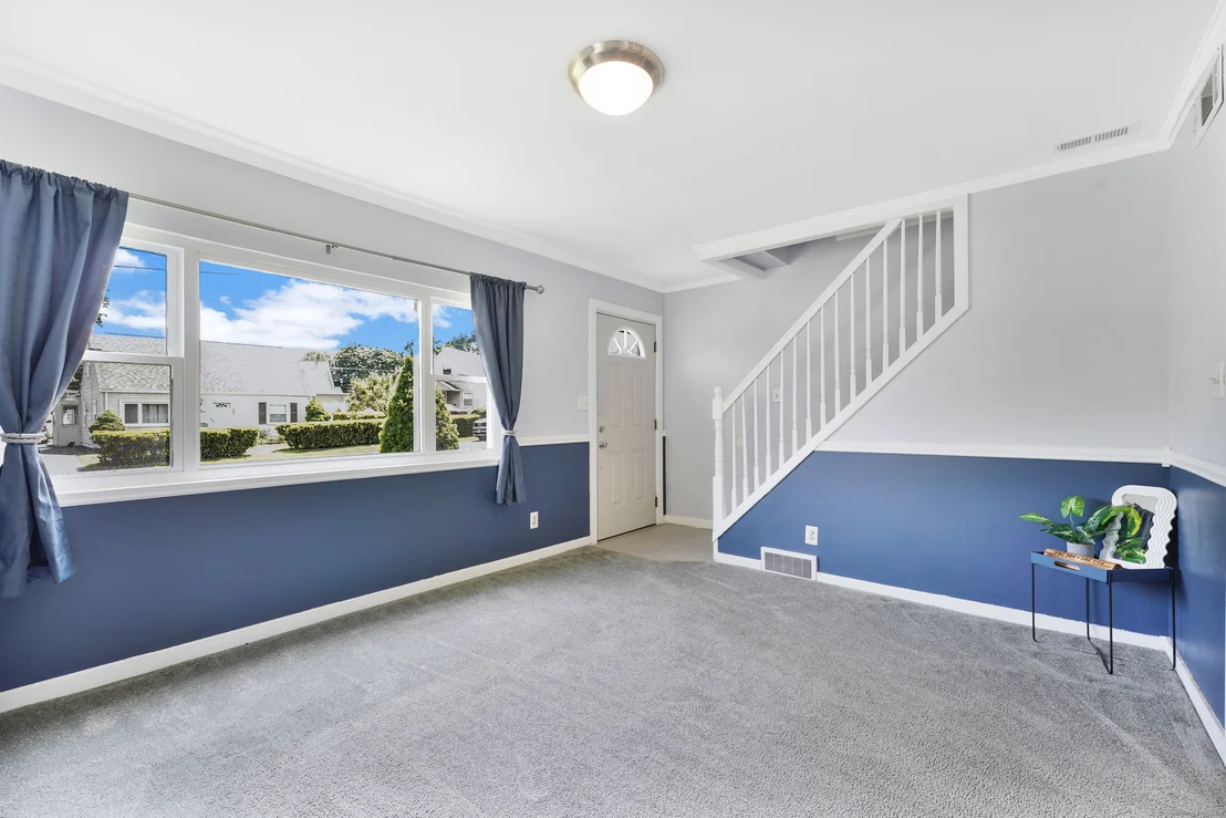 Photo of 77 Ruth Road