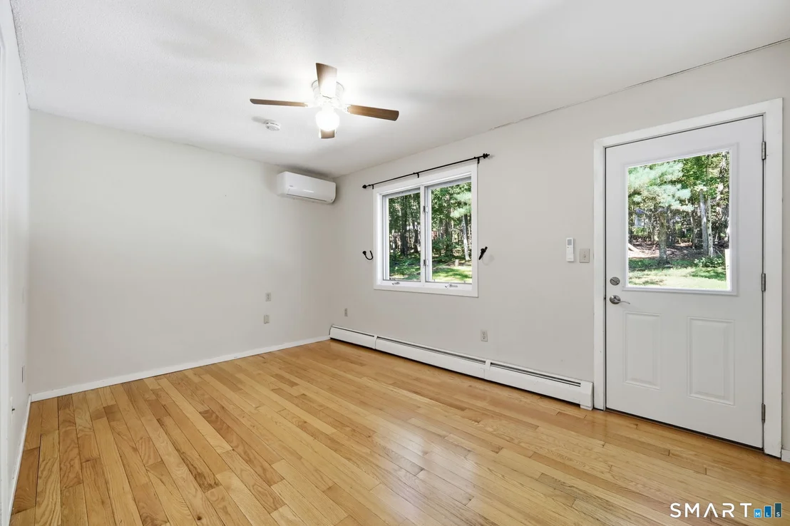 Photo of 42 Puddin Lane