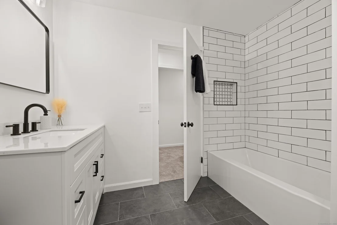 Photo of 110 Bayview Circle