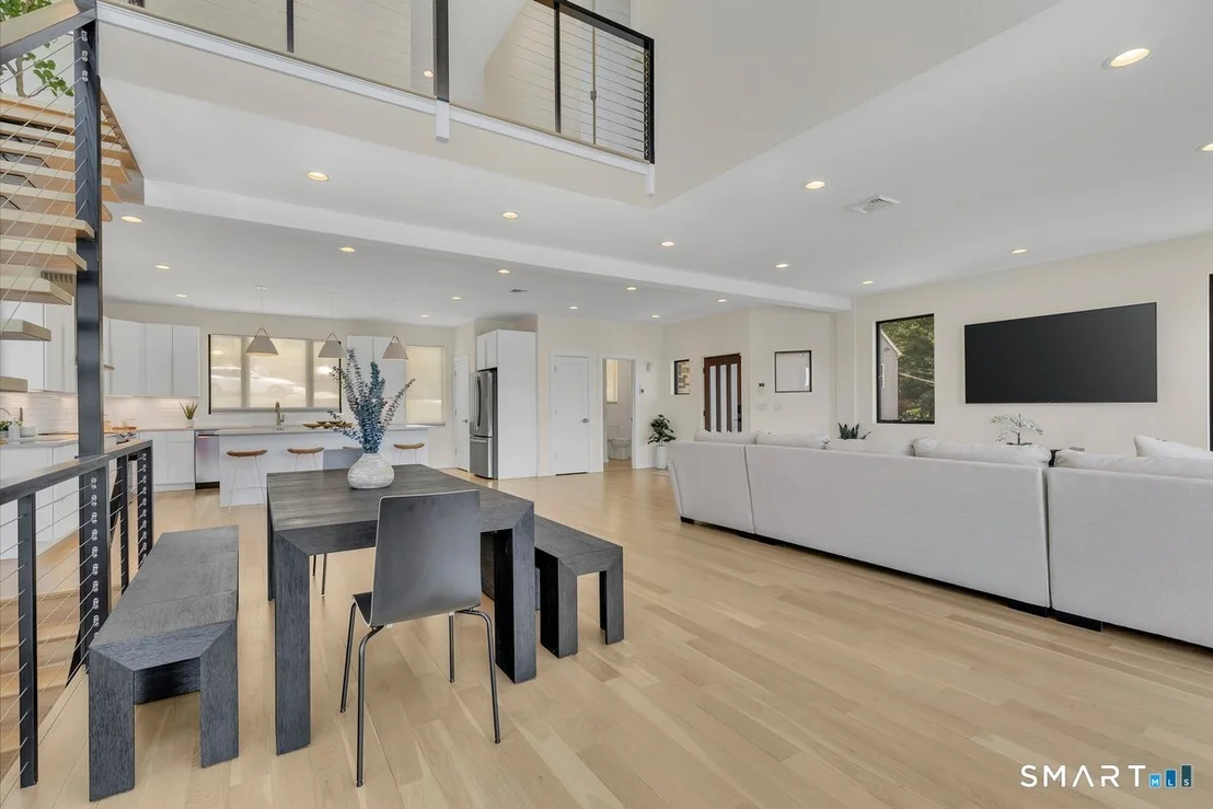 Photo of 145 Edgewater Drive