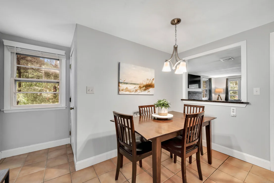 Photo of 1 Higgins Avenue