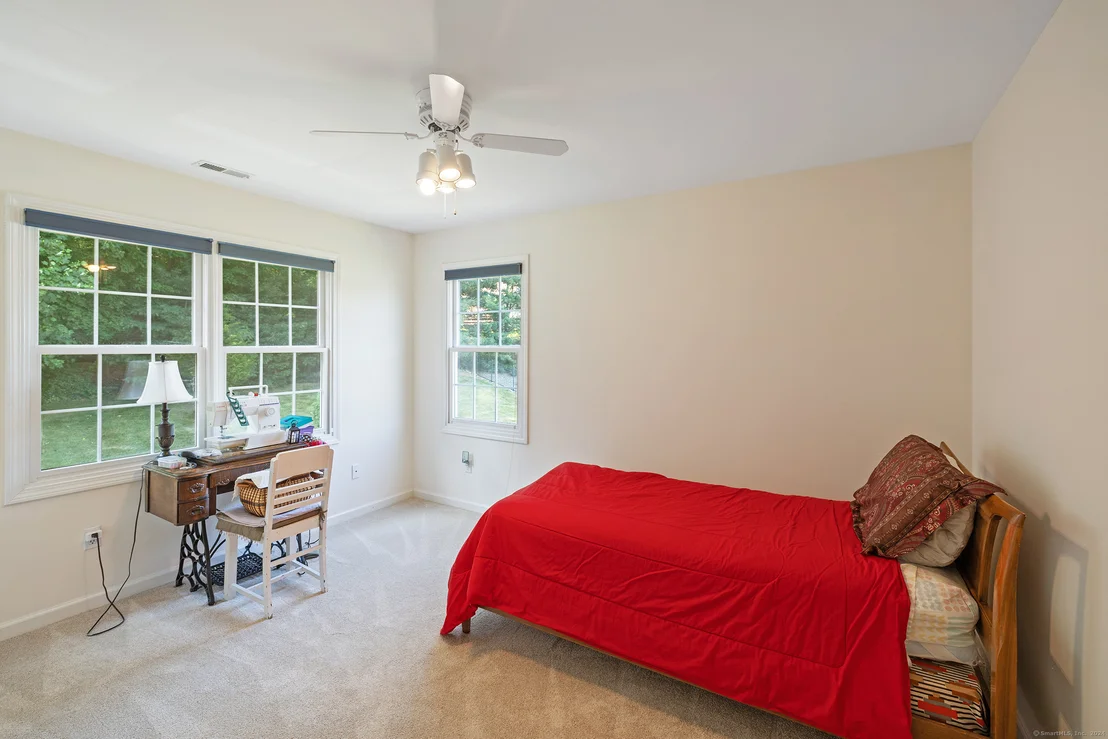 Photo of 124 Meadowview Drive