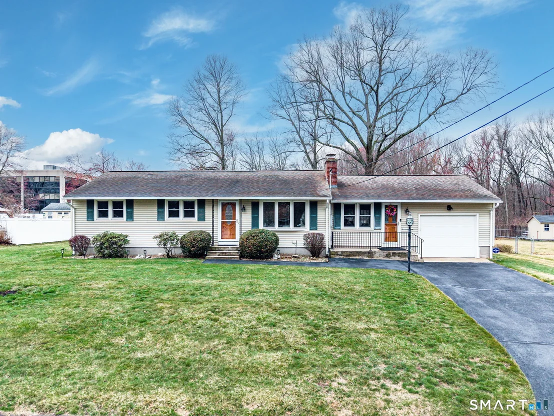 Photo of 21 Riviera Drive