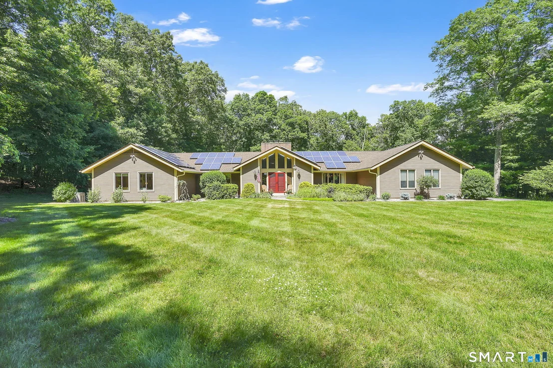 Photo of 70 Davis Road