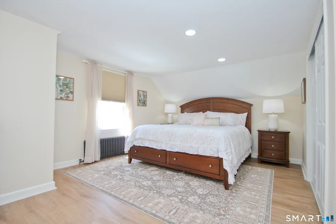 Photo of 11 Esther Avenue