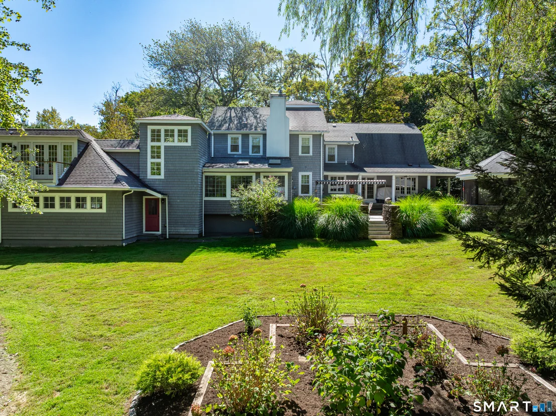 Photo of 231 Roxbury Road