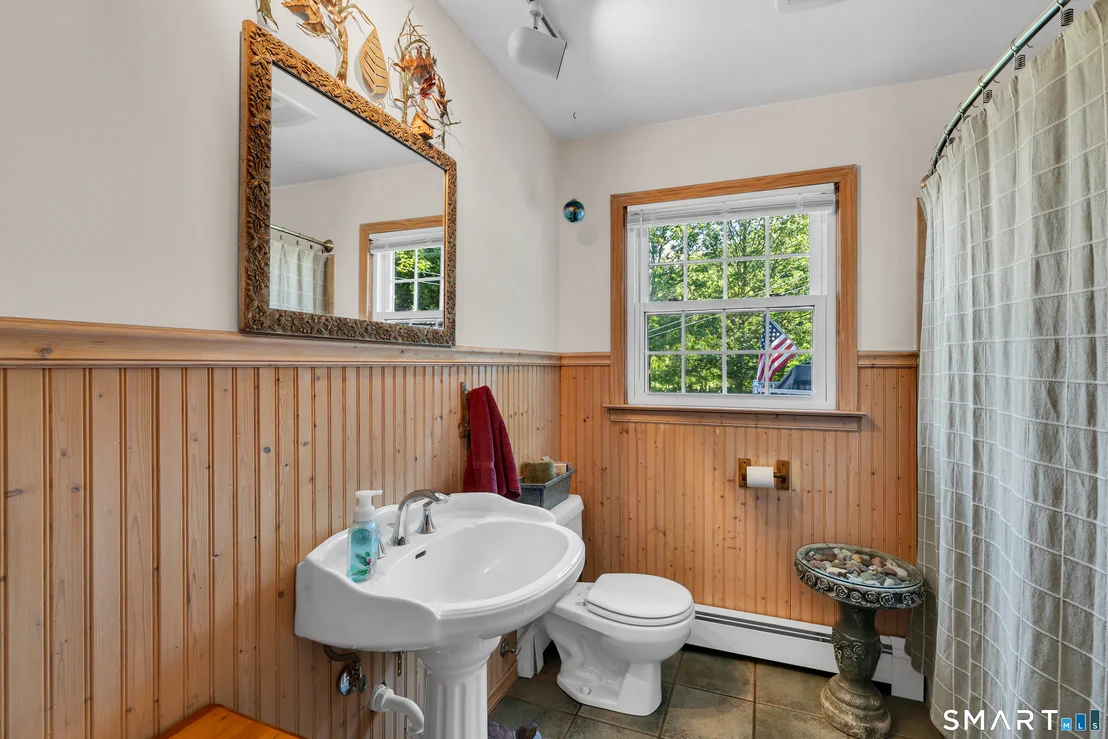 Photo of 32 Ives Avenue