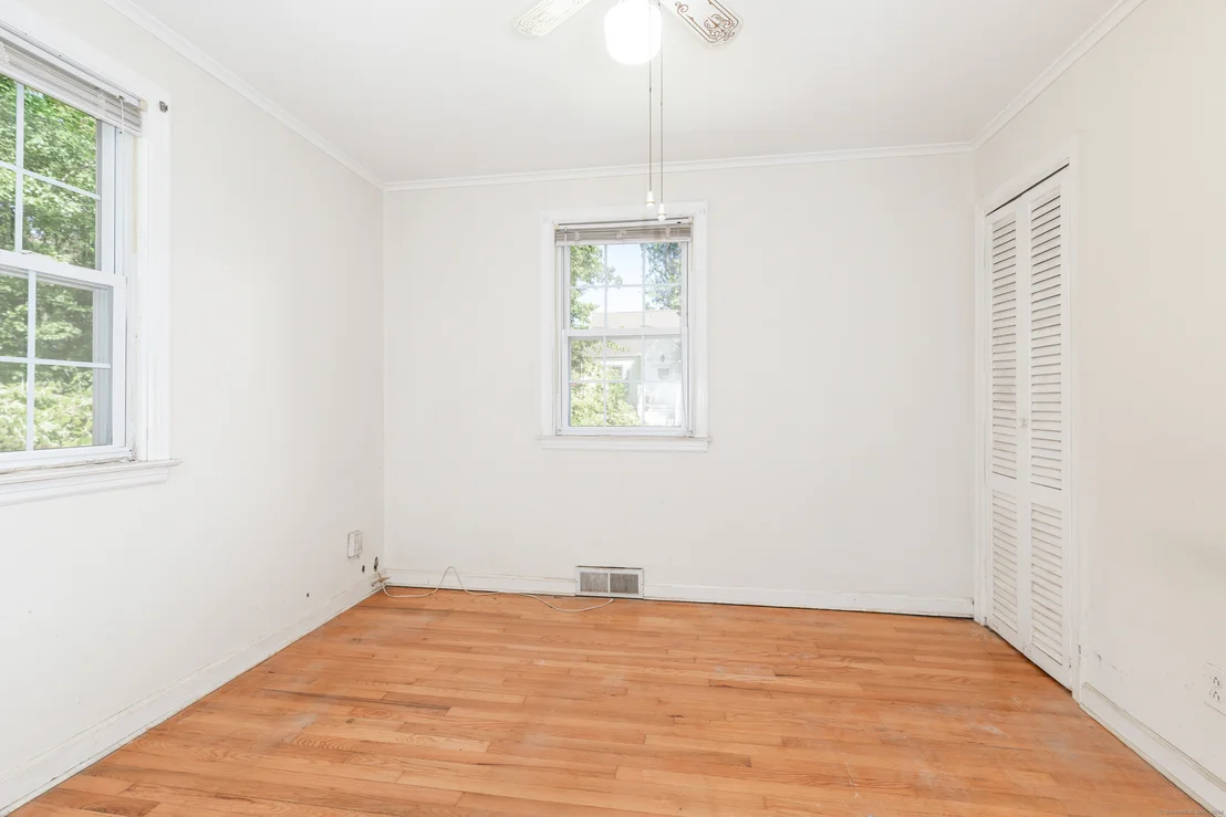Photo of 128 Fairview Avenue